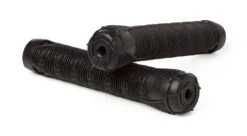 Envy V2 Black Scooter Grips